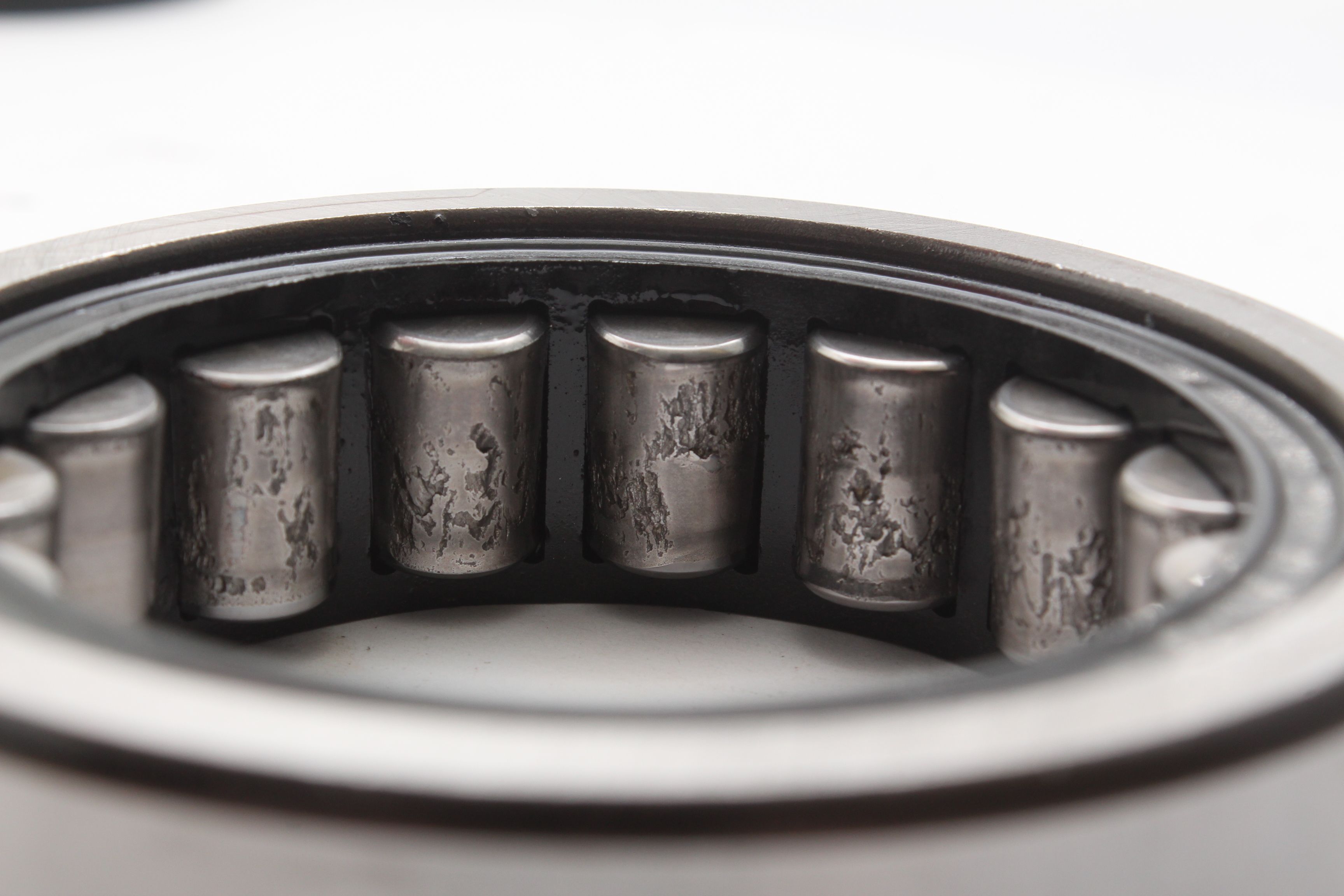 Bearing roller surfaces